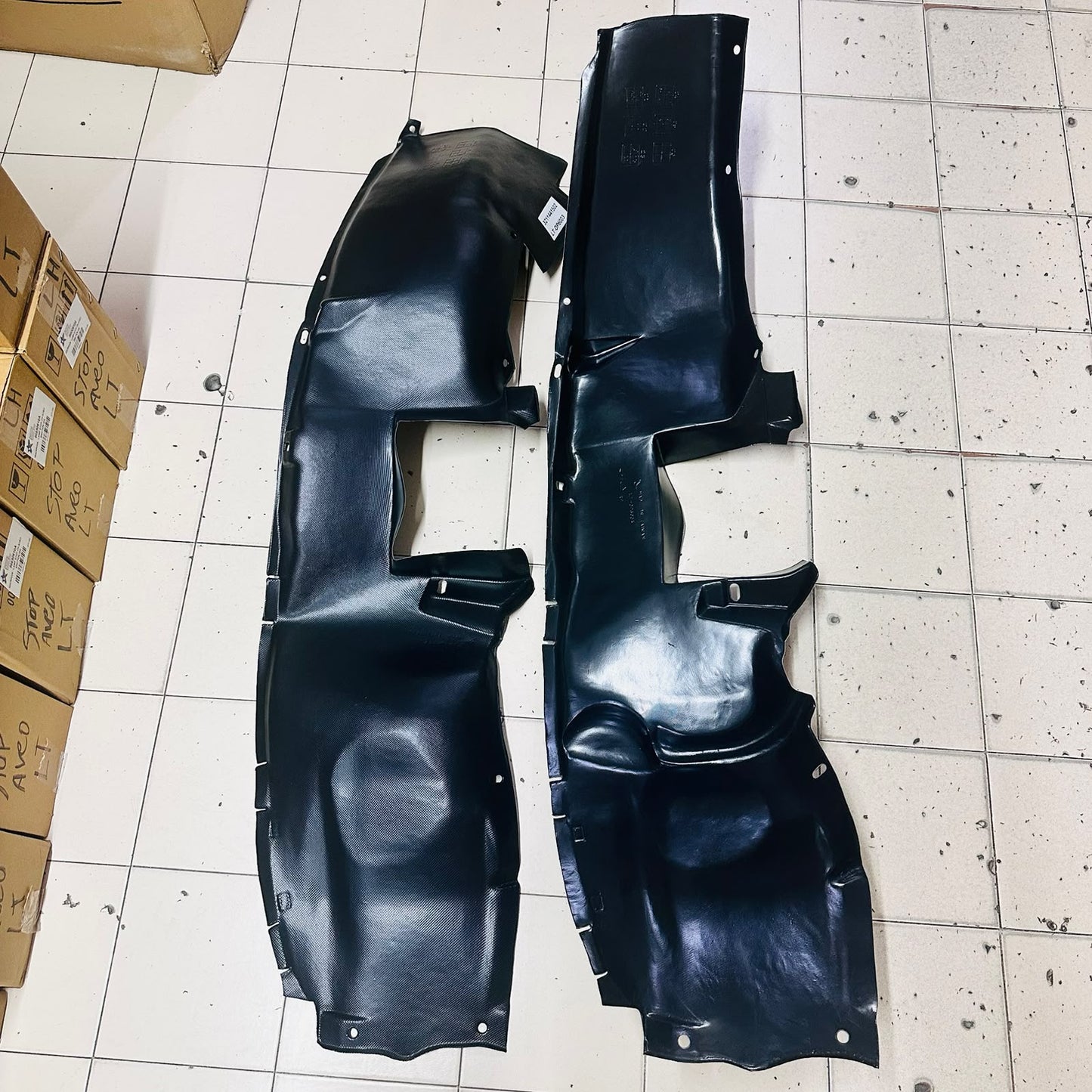 GUARDAPOLVO DELANTERO PARA CORSA